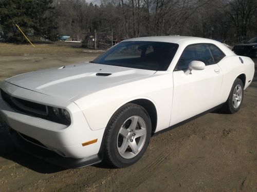 2011 dodge challenger sxt