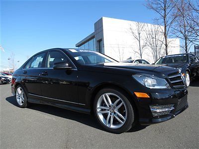 Map pilot navigation, rear spoiler, painted sports grille