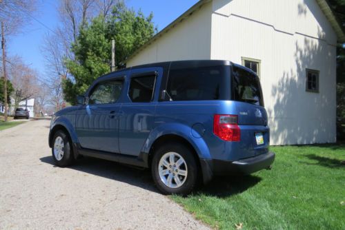 Honda element 2007  awd ~ manual 5 speed   ex