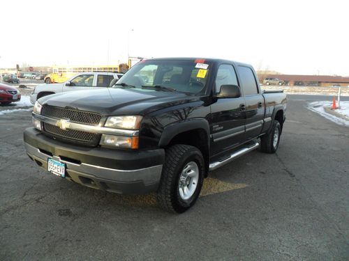 Ls crew cab, short box 4x4, 6.6 duramax diesel, extra clean, 1 owner no accident