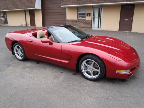 2004 chevrolet corvette base convertible 2-door 5.7l