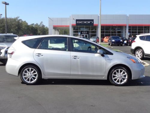 2014 toyota prius v five