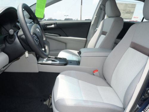 2014 toyota camry le