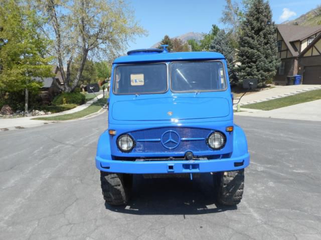 Mercedes-benz other hardtop two-door with flatbed