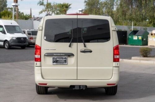 2023 mercedes-benz metris passenger standard roof van