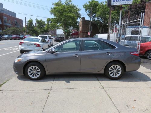 2016 toyota camry le 4dr sedan