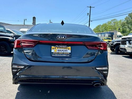 2019 kia forte lxs 4dr sedan