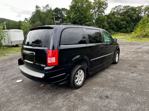 2010 chrysler town &amp; country wheelchair accessible handicap side entry wav