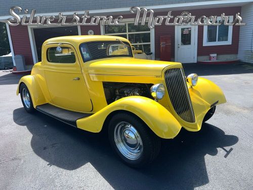 1934 ford 3-window coupe