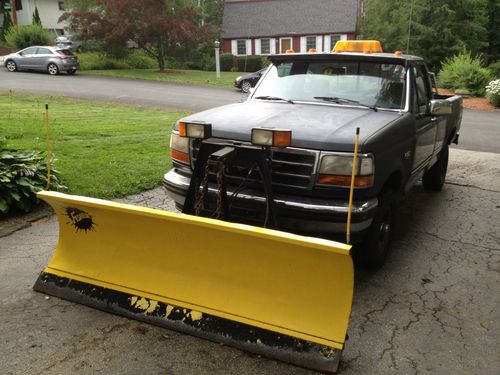 1993 ford f-150 xlt standard cab pickup 2-door 5.0l with plow!! no reserve!!