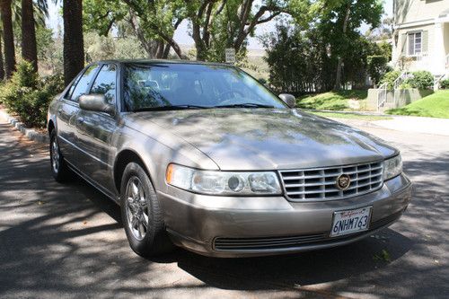 2002 cadillac seville sls sedan, automatic clean autocheck 66k miles exceptional