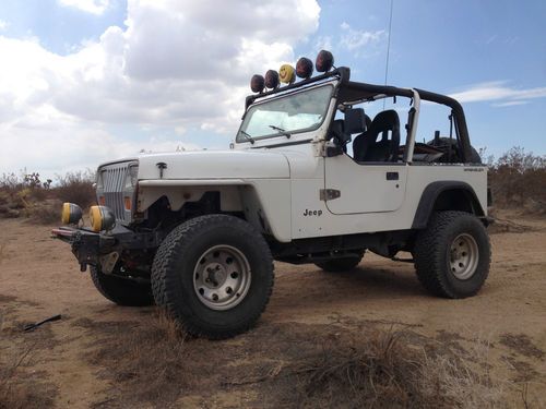 1 owner 1993 jeep wrangler sport 2-door 2.5l  ! ! ! over $6k in upgrades ! ! !