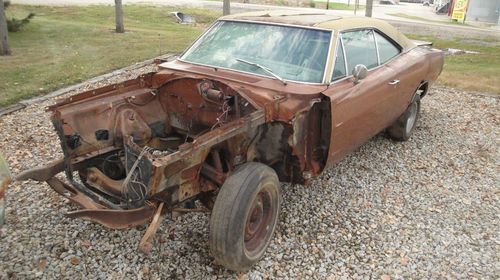 Original hemi 4 speed 1969 dodge charger rt