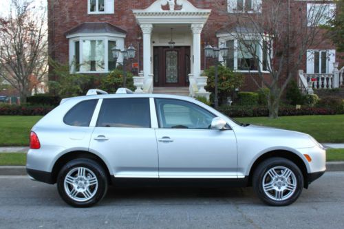 Navigation cd changer bose sound rear shades mint condition clean carfax 1 owner