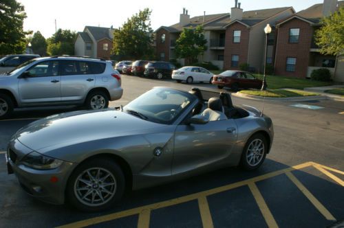 2005 bmw z4 2.5i convertible 2-door 2.5l, 29k,dark gray, manual,great condition