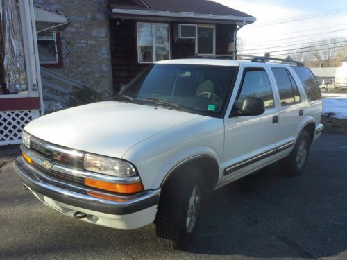 Purchase used 1998 Chevy Blazer 4X4 Only 059,068 miles on it. in North ...