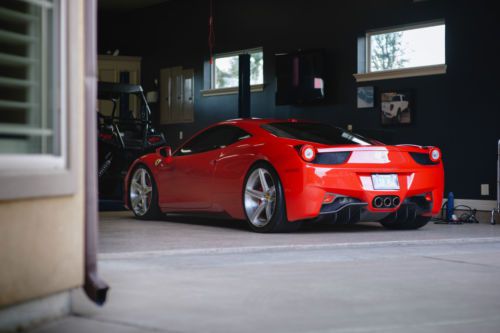 Outstanding condition 458 italia, rossa corsa w/nero daytona&#039;s.