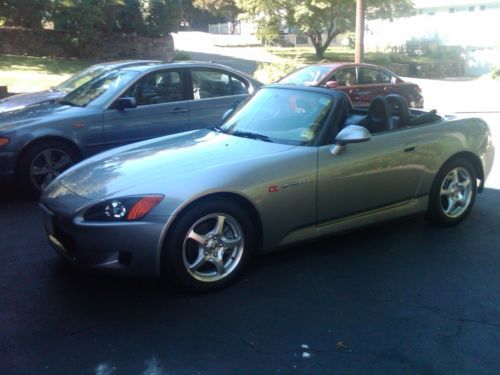 2001 honda s2000 base convertible 2-door 2.0l