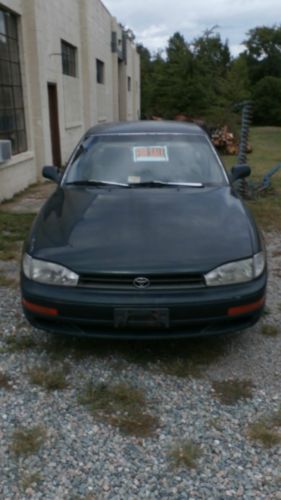 1993 toyota camry le sedan 4-door 2.2l