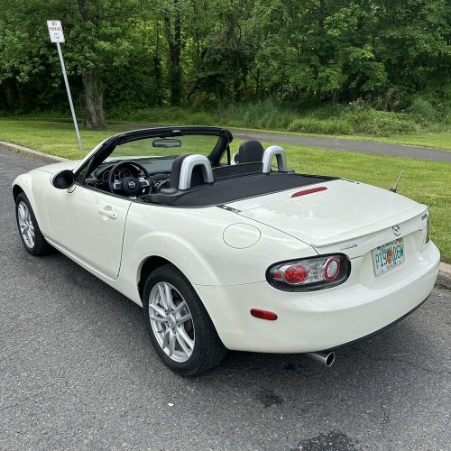 2006 mazda mx-5 miata touring convertible low 89k mile accident free