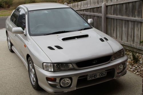 1999 subaru impreza sedan 4-door 2.0l