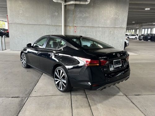 2021 nissan altima 2.5 sr