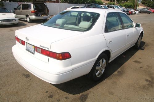 1998 toyota camry le