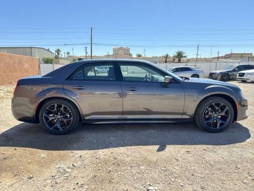 2023 chrysler 300 series touring l rwd