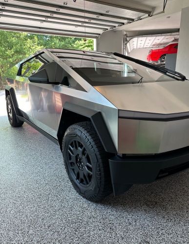 2024 tesla cybertruck