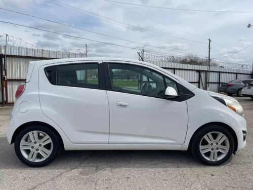 2014 chevrolet spark 1lt hatchback 4d