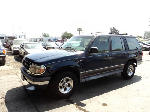 1995 ford explorer xlt sport utility 4-door 4.0l, no reserve