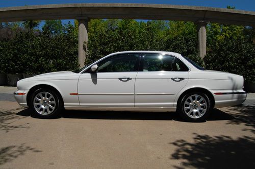 2004 jaguar xj8 base sedan 4-door 4.2l