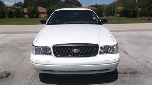 2007 ford crown victoria police interceptor sedan 4-door 4.6l