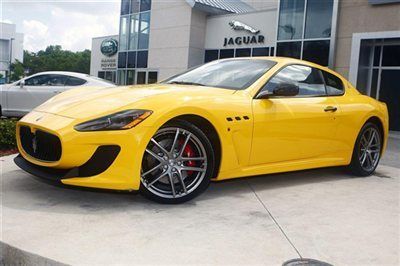 2012 maserati granturismo mc stradale coupe - very low miles - many options