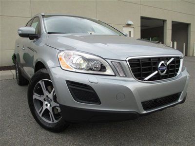 Electric silver metallic xc60 call kurt houser 540-892-7467