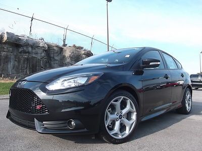 Black focus st 250 horsepower gps navigation recaro seats black leather manual