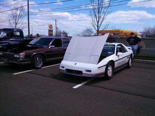 Indy 500 fiero - white/red