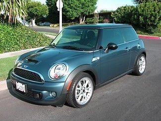 2011 mini cooper s hardtop only 2400 miles, factory warranty!