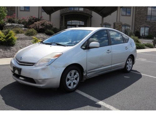 2004 toyota prius automatic 4-door hatchback