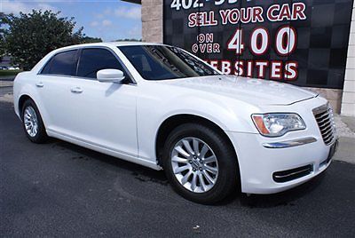 2013 chrysler 300 motown edition bluetooth back up cam leather heated seats nice