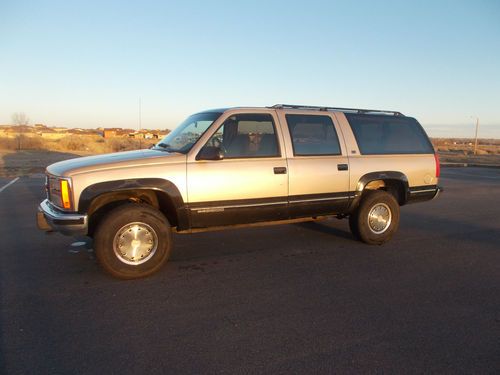 1993 gmc suburban k2500, 7.4 l 410 gear ratio 4l80e trans, 4x4, 8600gvw, 8 pass