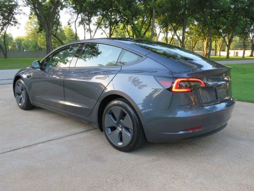 Tesla Model 3 w/Auto Pilot only 519 Miles!