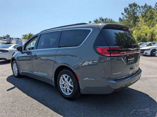 2022 chrysler pacifica touring l