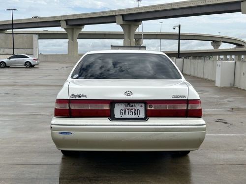 1997 toyota crown royal saloon