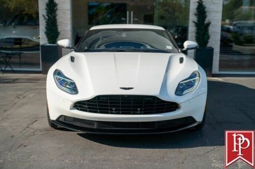 2021 aston martin db11 v8