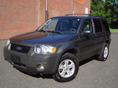 Ford escape xlt 4wd autostarter  cd changer cruise free autocheck no reserve