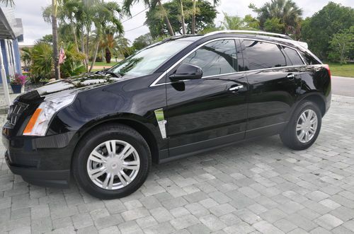 Cadillac srx beautiful black