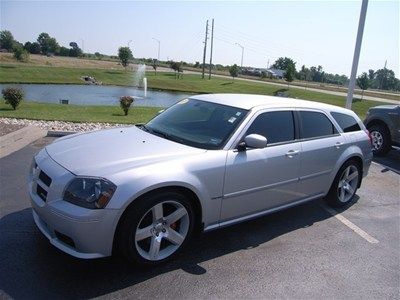 2007 srt8 6.1l magnum bright silver low miles!