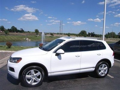 2013 vr6 executive navigation  pure white