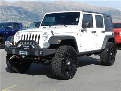 Unlimited jeep wrangler 4x4 4 door hardtop custom lift wheels tires bumpers